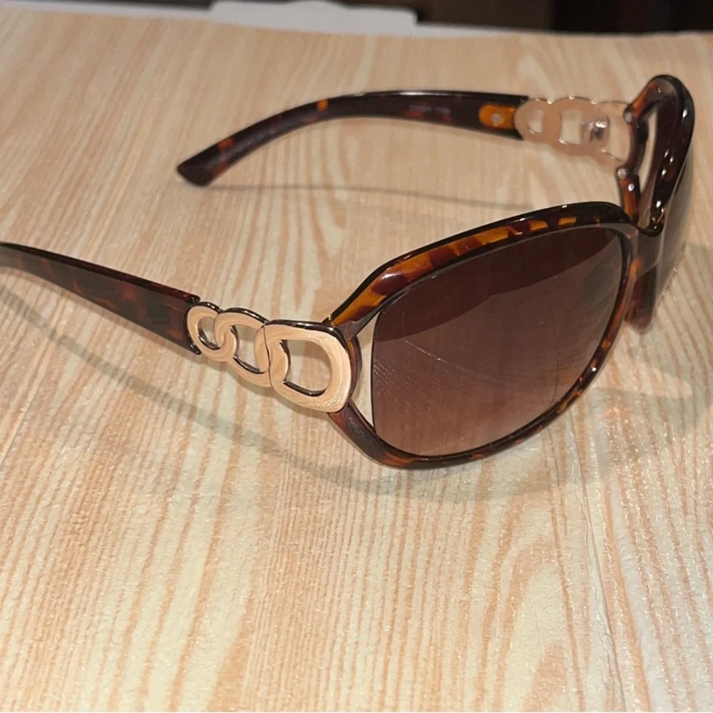 Ann Taylor tortoise Shell oversized Sunglasses EXCELLENT CONDITION